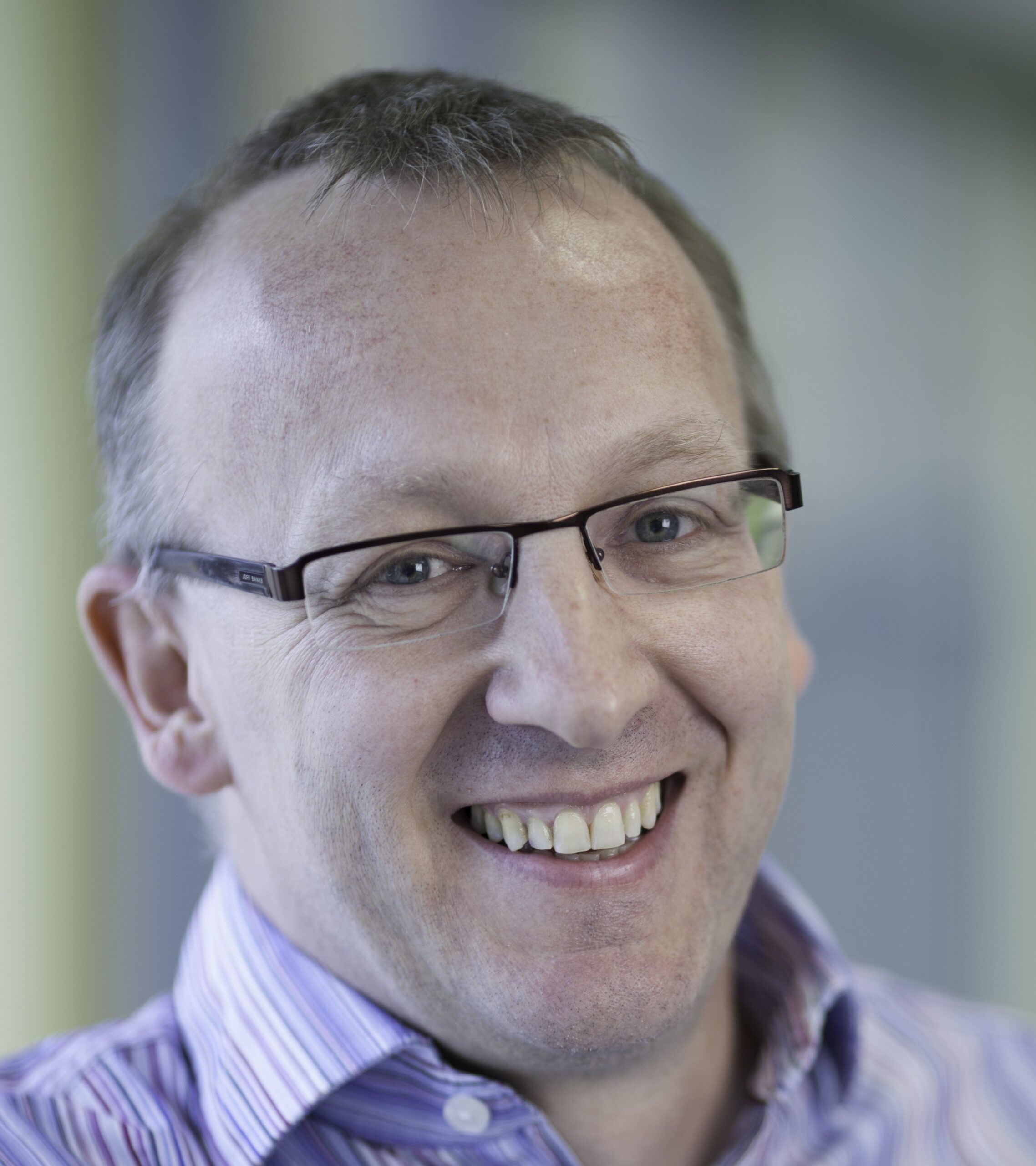 Professor Tony Williamss headshot