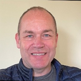 Dr Paul Clift s headshot